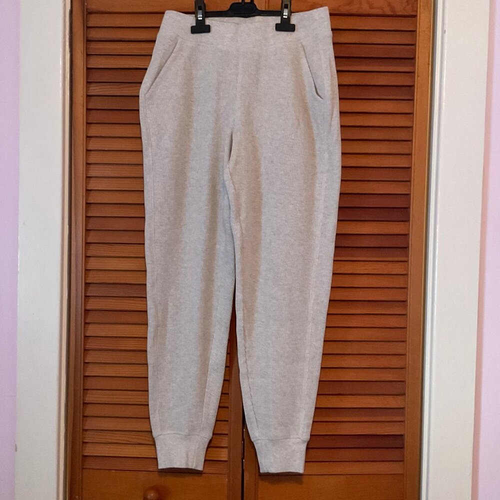 PACT Organic Cotton Thermal Waffle knit Jogger Heather Grey Size Small NWT